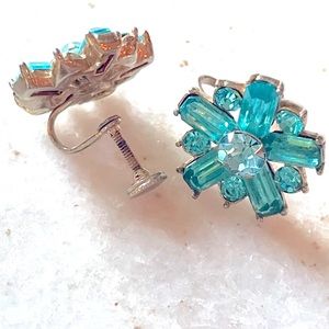 Vintage light blue crystal earrings. screw back